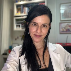 Foto de Profa. Dra. Gisele Sampaio Silva